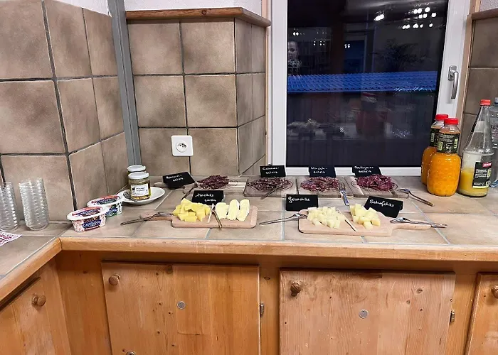 Oda ve Kahvaltı Chrona 3*