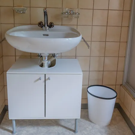 Alojamento de Acomodação e Pequeno-almoço Chrona 3*